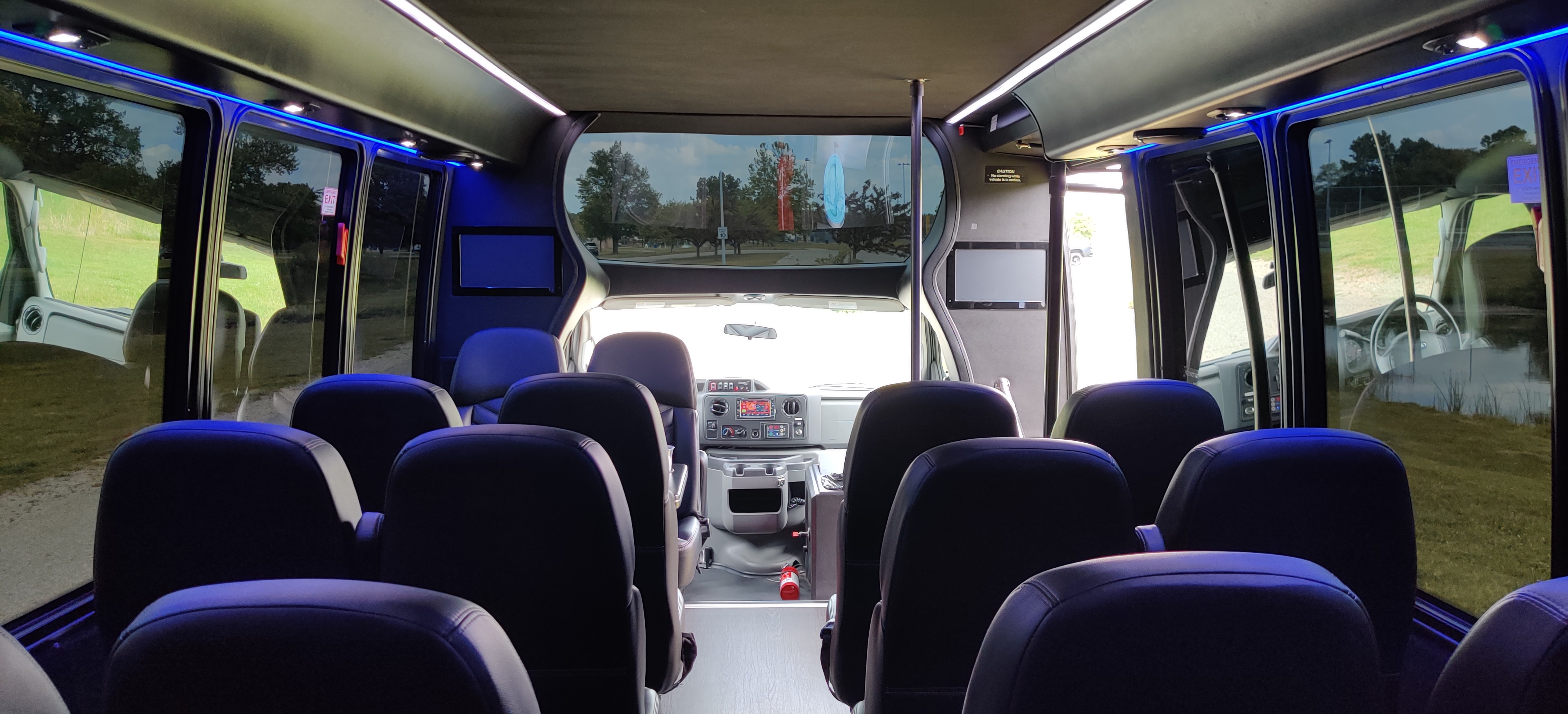 23-2 Passenger Executive Shuttle Bus Panoramic Viewing Window