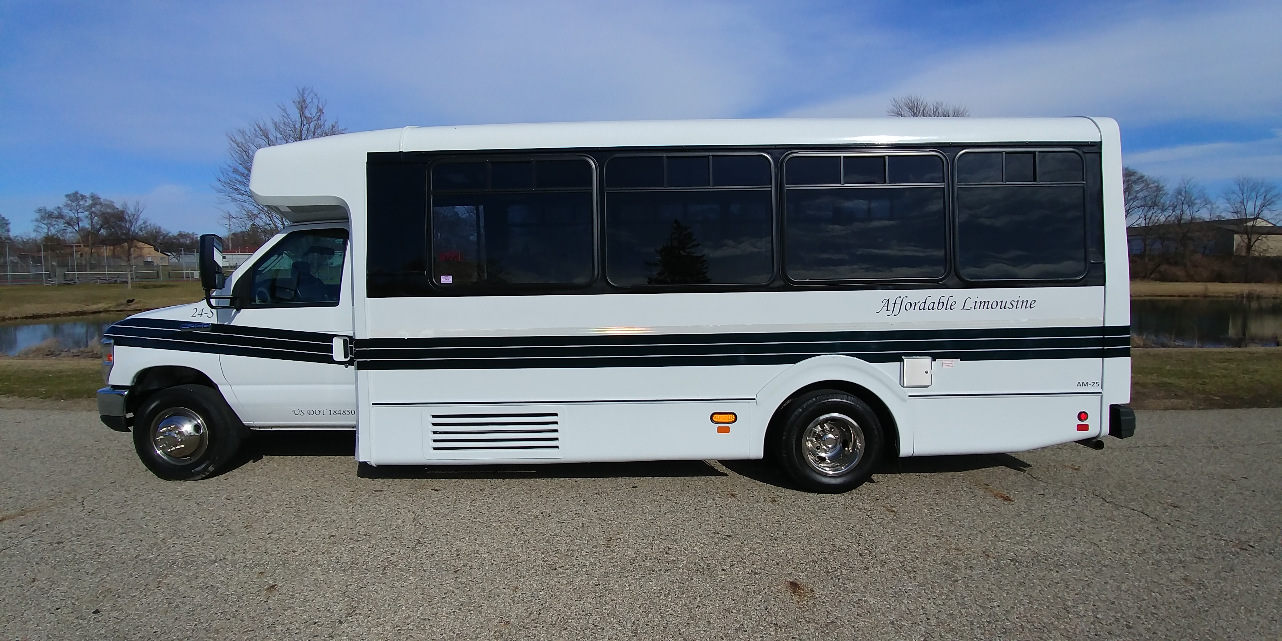 24 Passenger Executive Shuttle Bus Driver's Side