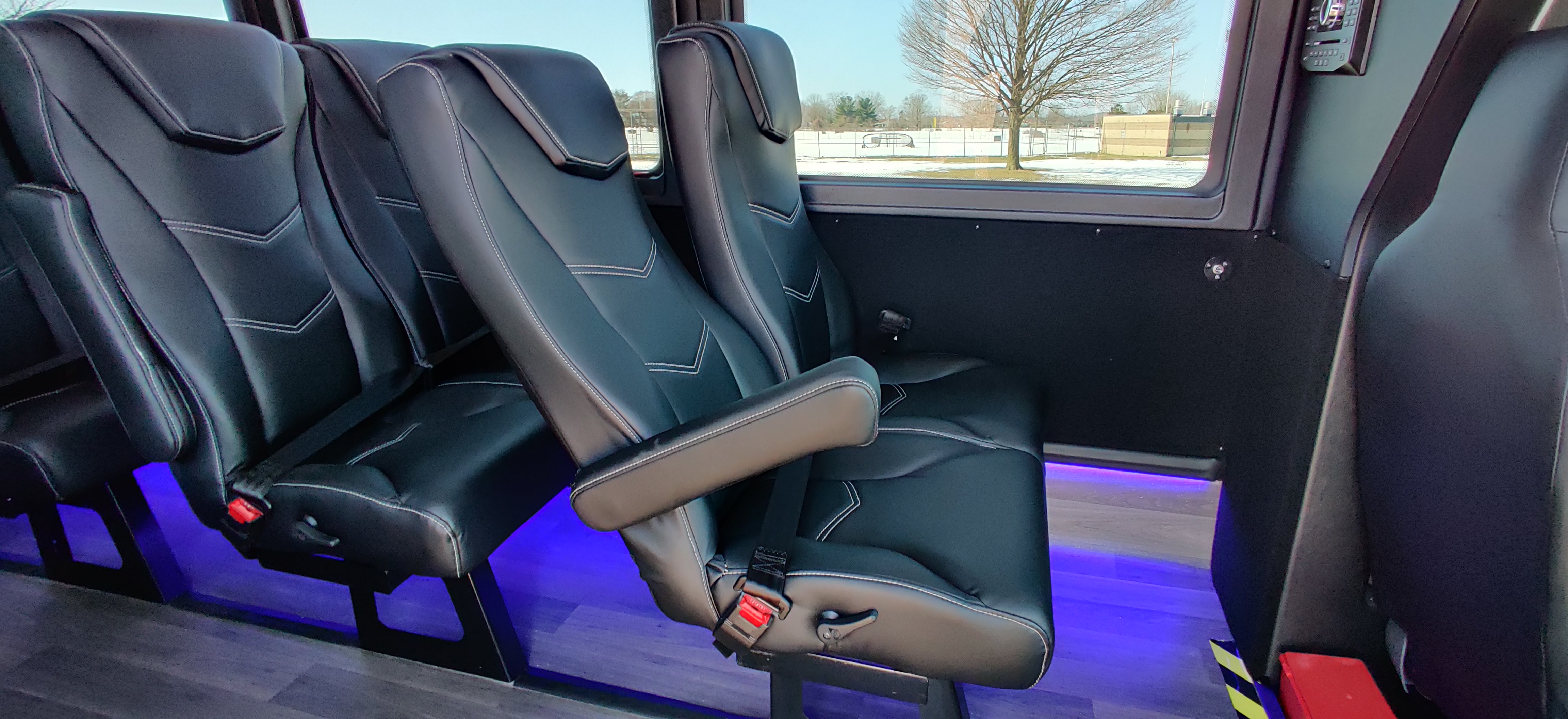 26 Passenger Executive Shuttle Bus Seat Function