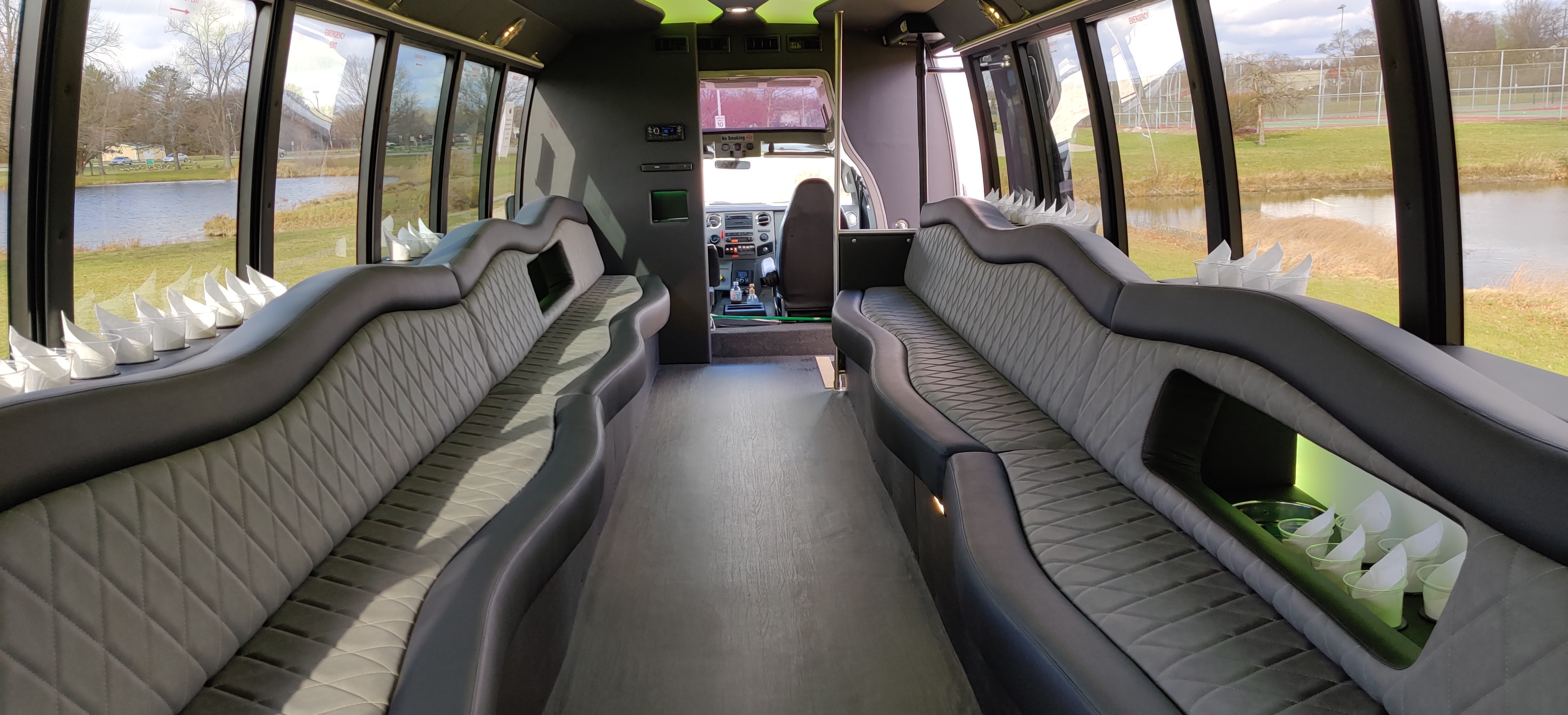 28-2 Passenger Luxury Limo Bus Interior 4