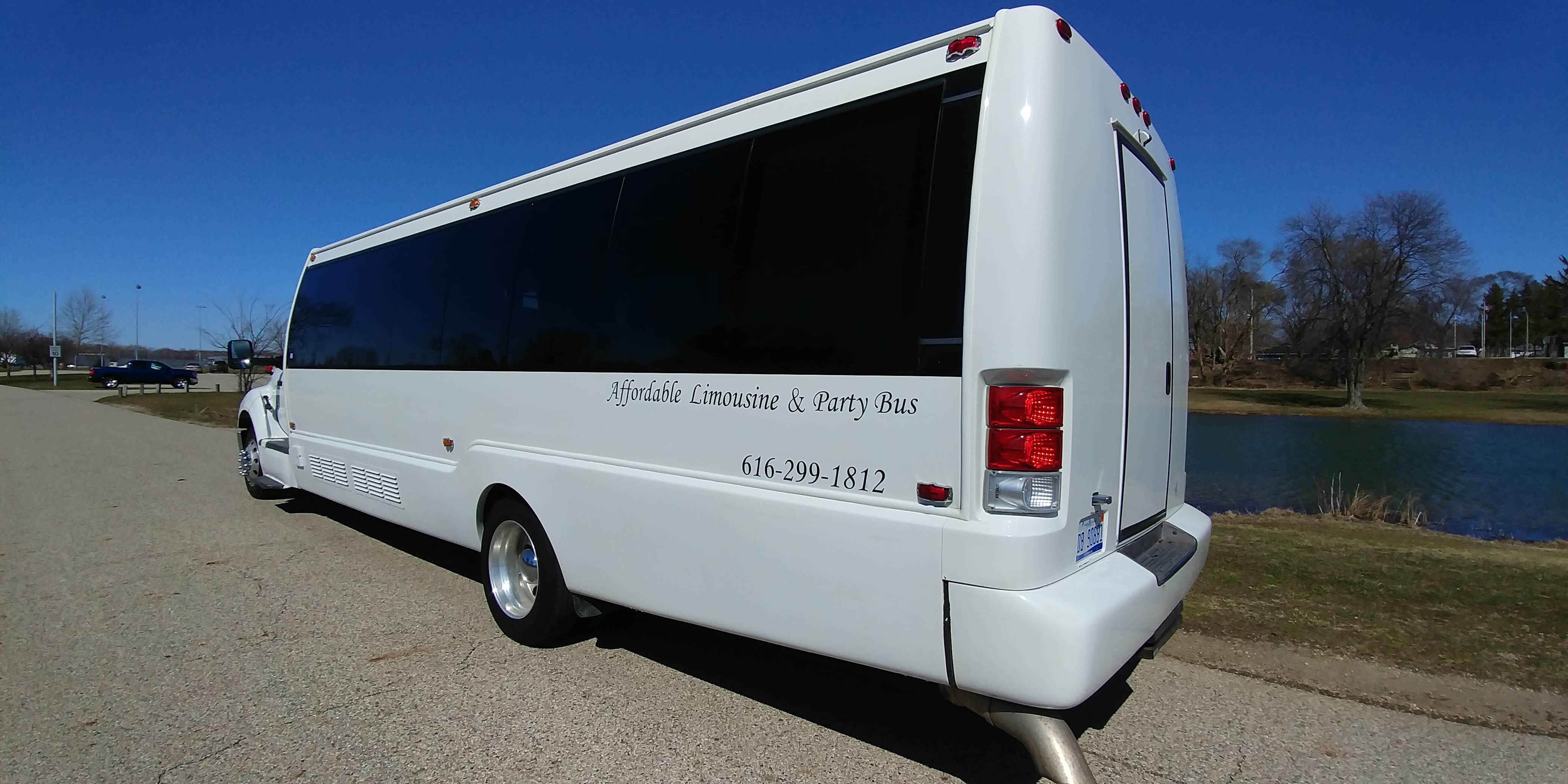 31 Passenger Executive Shuttle Bus - Affordable Limousine